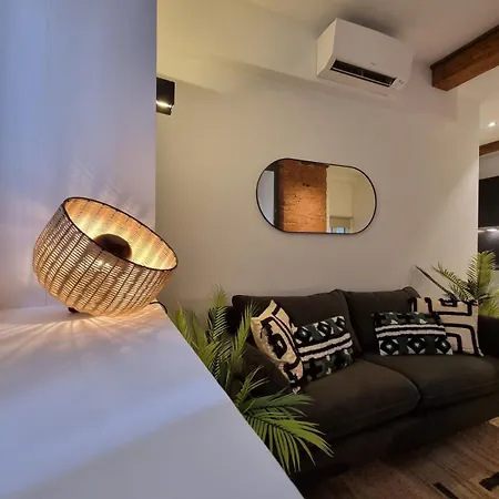 Hyper Centre Apartment