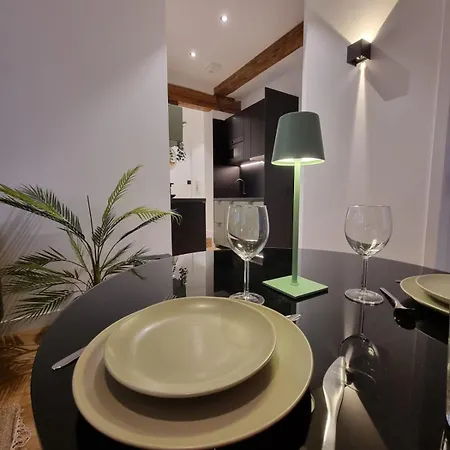 Hyper Centre Apartment *
